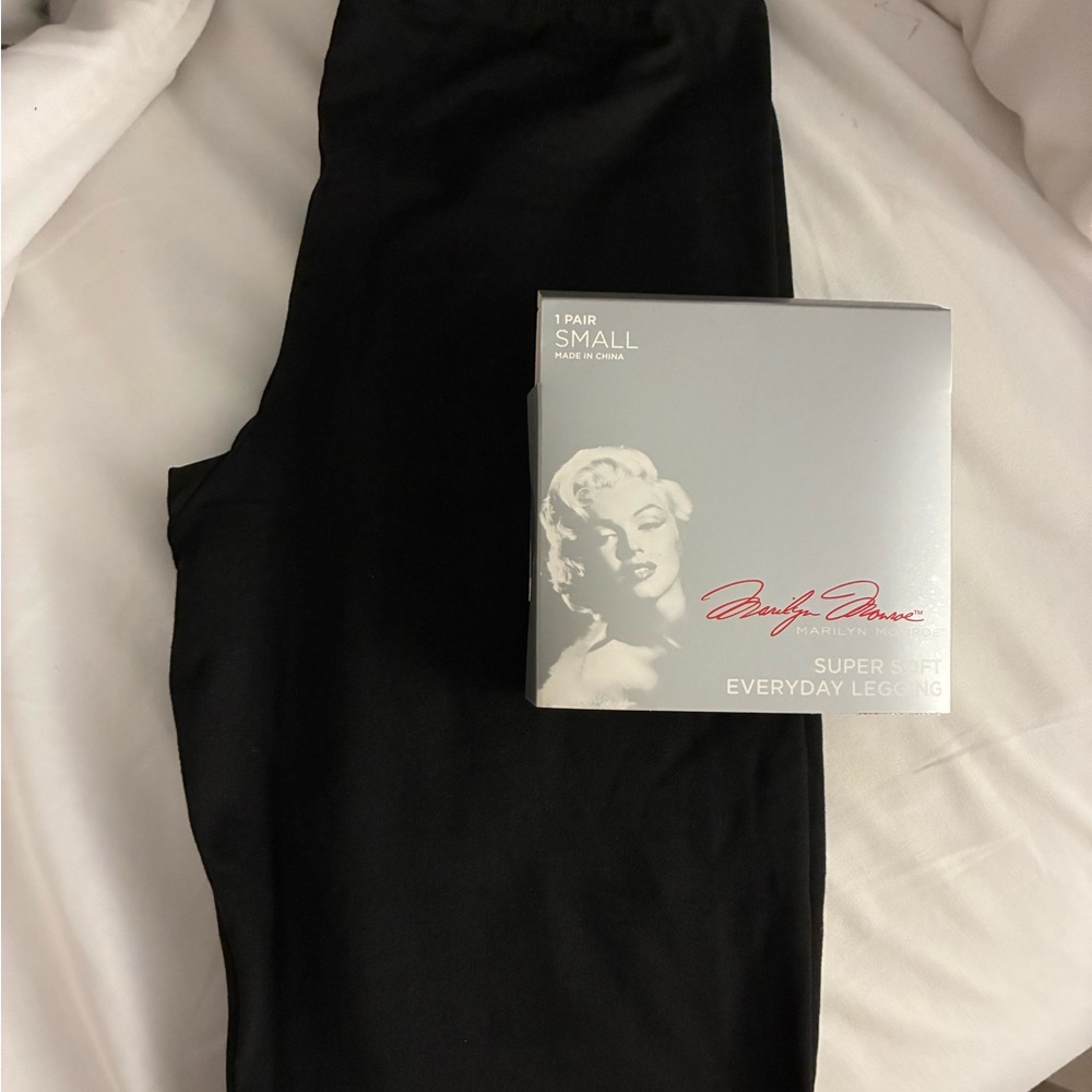 Marilyn Monroe Black Leggings